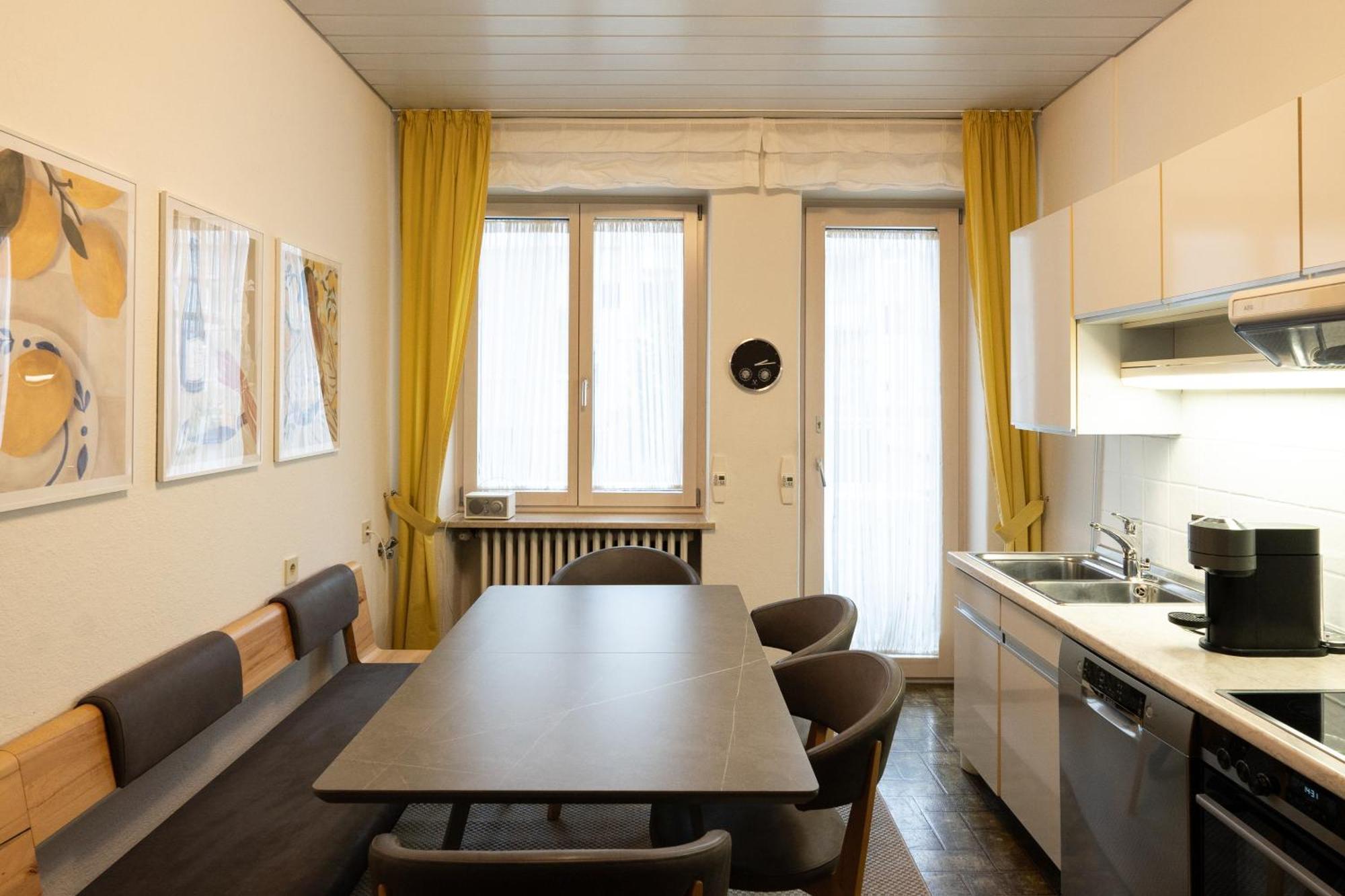Neu - 4 Zimmer, 4 Betten, 5 Min Zum Hbf, Terrasse, 160Qm เอาก์สเบิร์ก ภายนอก รูปภาพ
